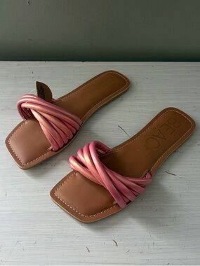 Beach by Matisse Gale Metallic Pink Slide Sandals - 8